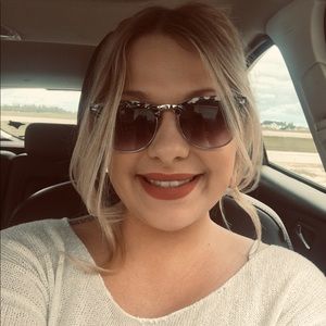 Meet your Posher, Amy